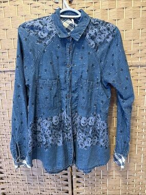 Size S VTG Free People Denim Floral Button-Up Shirt - Blue